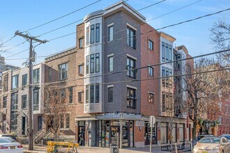 Building Photo - 98 Garden St