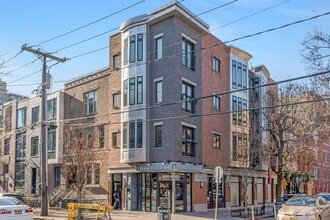 Building Photo - 98 Garden St
