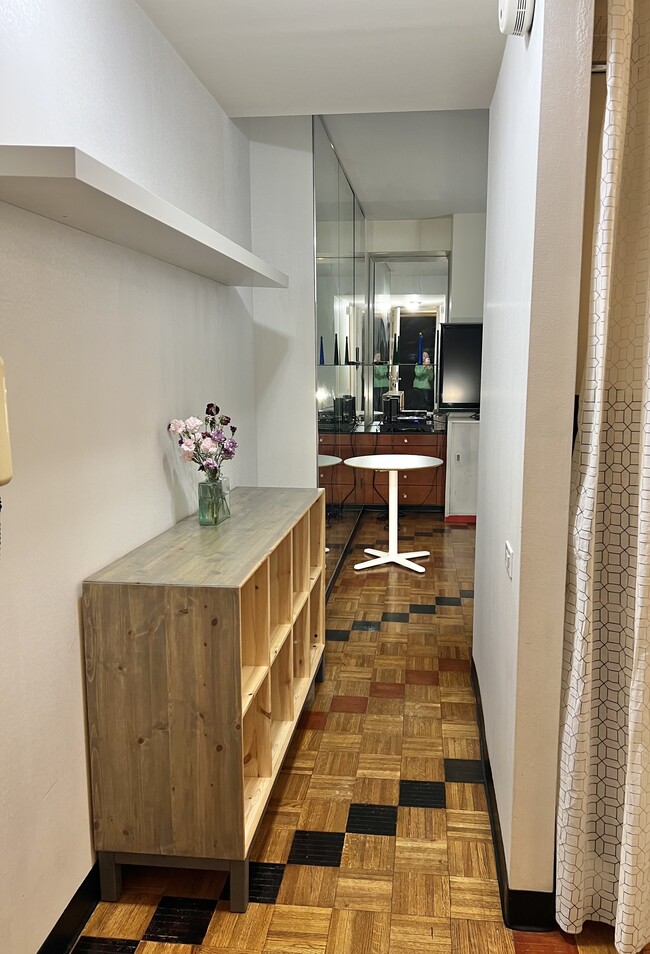 Front door entrance. - 146 W 57th St