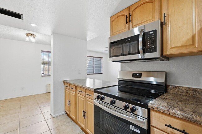 Foto del edificio - 1017 E Redfield Rd