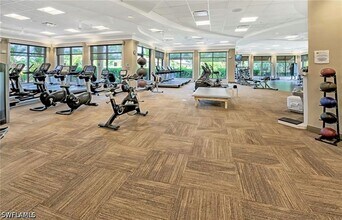 Building Photo - 9727 Acqua Ct