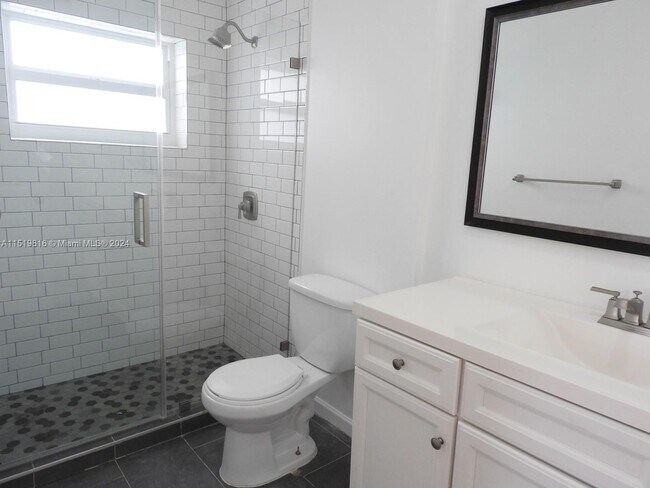Foto del edificio - 12470 SW 106th St