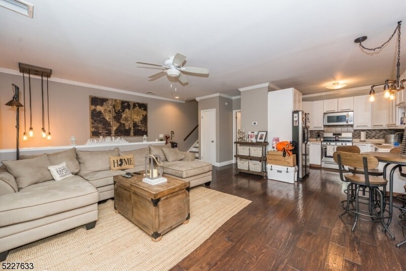 Foto principal - 54 Ridgedale Ave