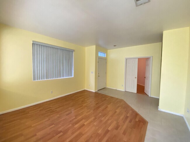 Foto del edificio - 10041 W Cherokee Ave