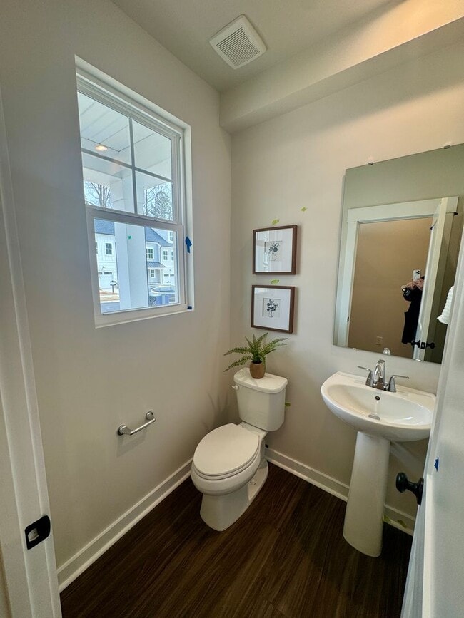 Foto del edificio - NEW CONSTRUCTION;3BR/2BA Townhome in Griffith Lakes