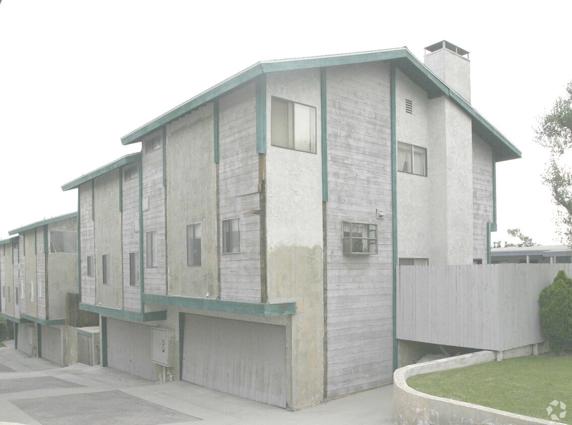 Foto del edificio - 2611-2613 Voorhees Ave