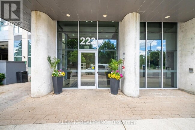 Building Photo - 223 Webb Dr