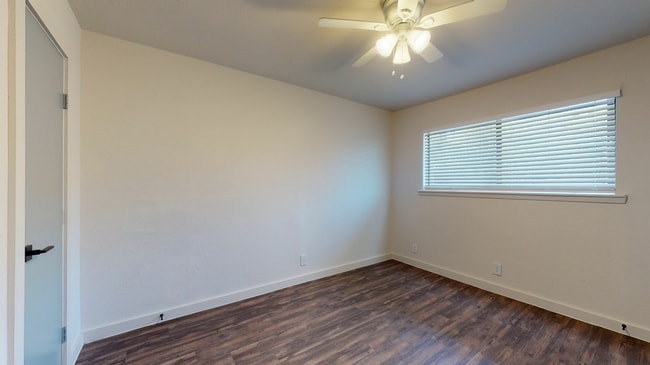 The-Shasta-B1-R-Shasta_B1-R_205_5 (1).jpg - Pergola at Bishop Ridge