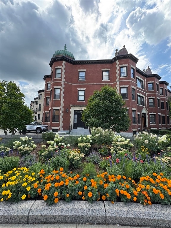 Foto principal - 899 Beacon St