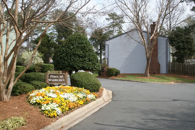 Building Photo - 1211-C Scaleybark Rd Charlotte NC 28209