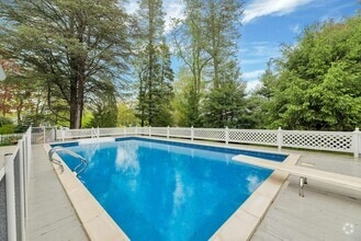 Building Photo - 110 Sleepy Hollow Ln