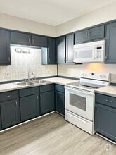 Building Photo - 9709 W Lorraine Dr