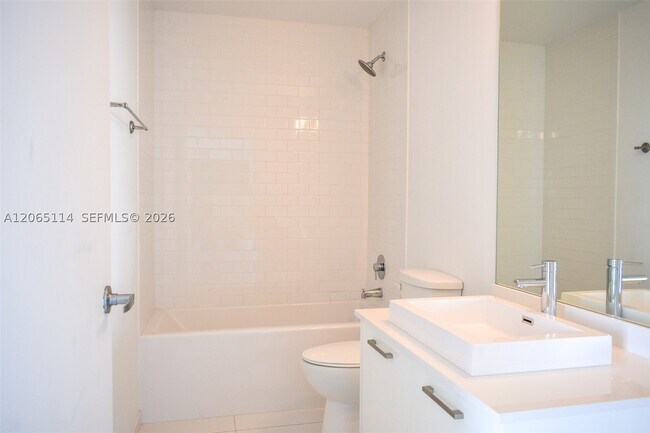 Foto del edificio - 151 SE 1st St
