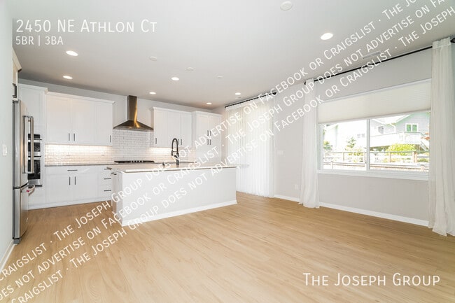 Foto del edificio - 2450 NE Athlon Ct