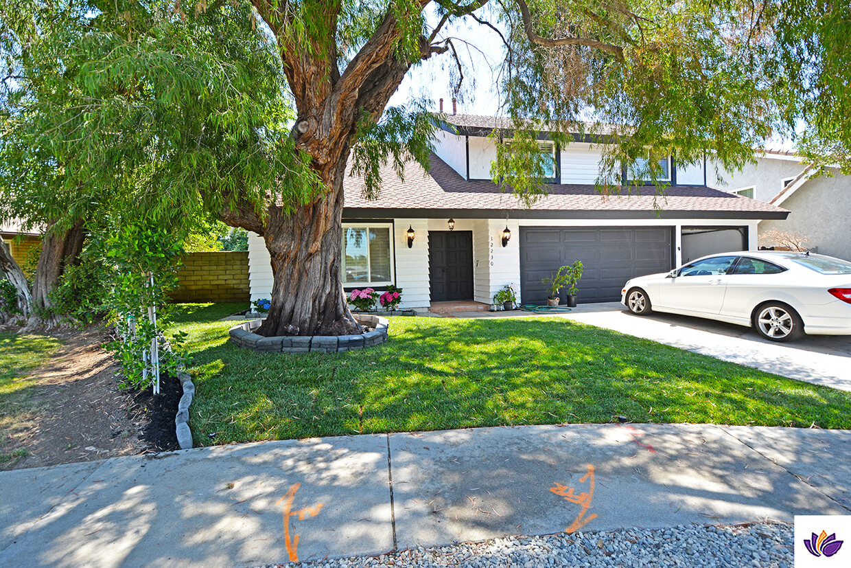 Primary Photo - 12230 Stewarton Dr