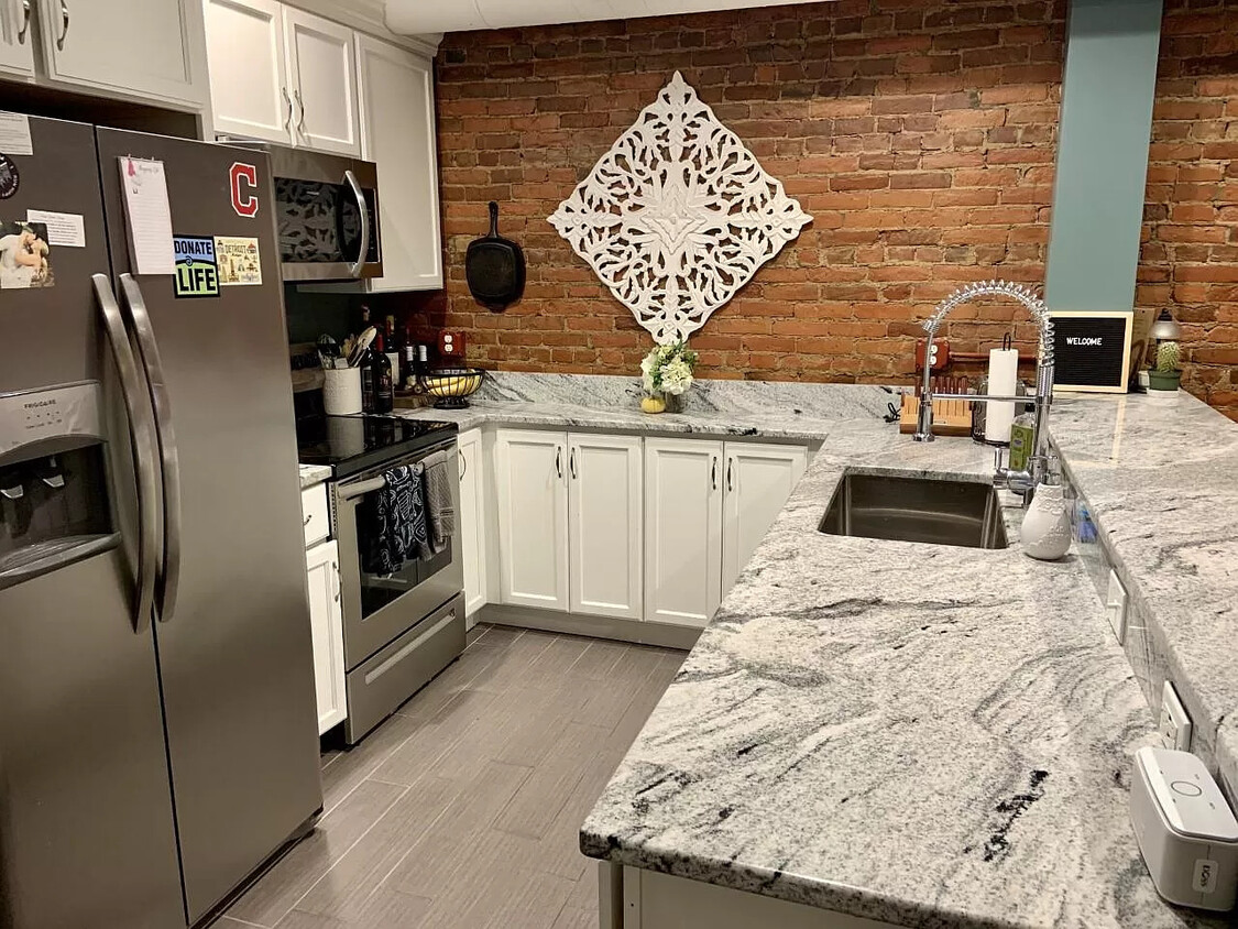 Foto principal - 2030 W 25th St