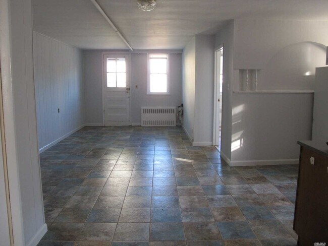 Foto del edificio - 212-02 43rd Ave