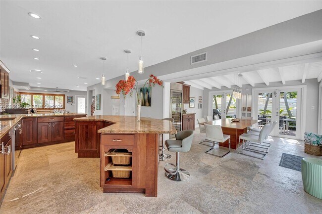 Foto del edificio - 3317 NE 16th Ct