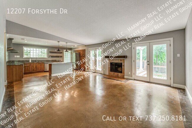 Foto del edificio - 12207 Forsythe Dr