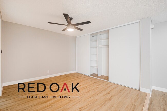 Foto del edificio - 1200 N Olive Dr