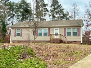 Building Photo - 239 Winding Cedar Dr