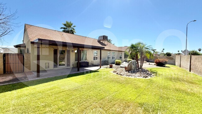 Foto del edificio - 601 S Kenwood Ln