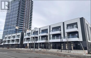 Building Photo - B-020-B-020 LAGERFELD Dr