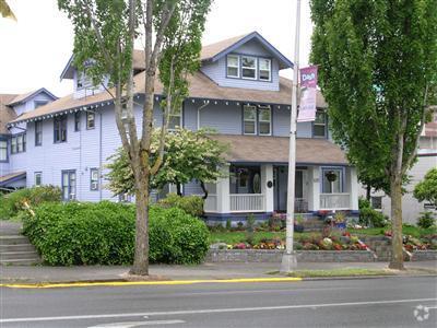 Building Photo - Gibbons House