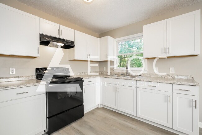 Foto del edificio - 3709 Country Ridge Rd