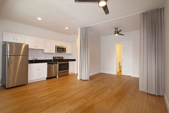 Building Photo - 117 S Main St