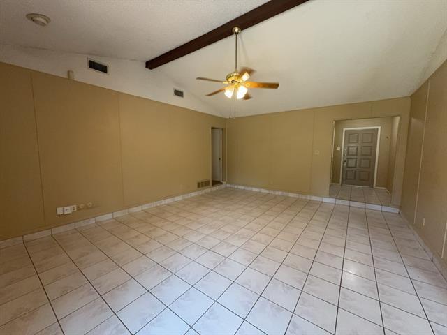 Foto del edificio - 5604 Ember Dr