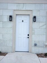 Building Photo - 3229 E Grimes St