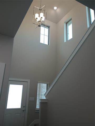 Foto del edificio - 601 Cottage Wood Dr
