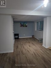 Building Photo - 30-30 Green Valley Dr