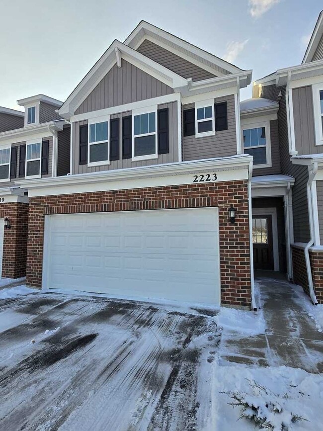 Building Photo - 2223 Ryegrass Ln