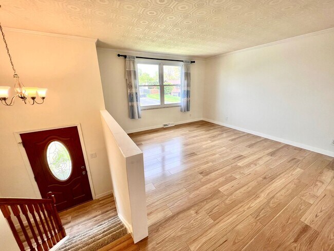 Foto del edificio - Absolutely Stunning Home! - 3 Bedroom 2 Fu...