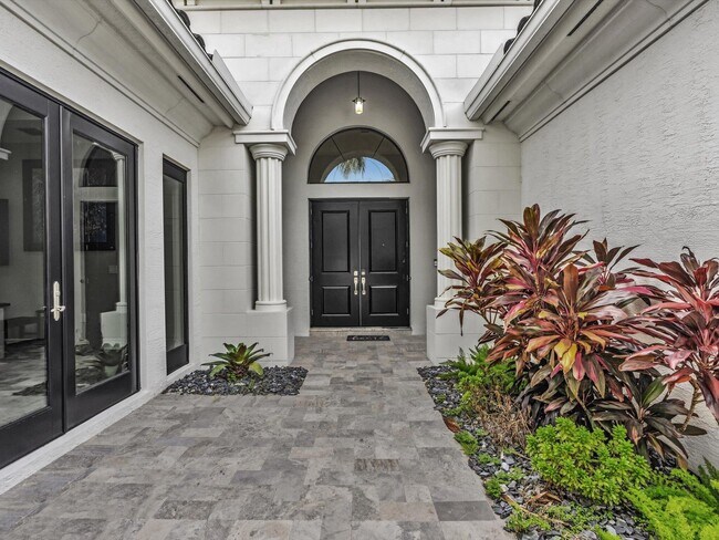 Building Photo - 16732 Strasbourg Ln
