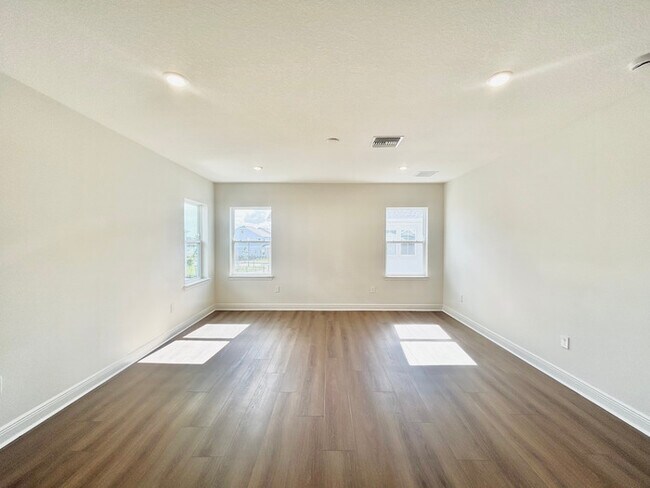 Foto del edificio - Modern 1/1 Garage Apartment Living in the Heart of Laureate Park!