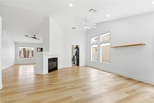 Building Photo - 4818 Carefree Dr