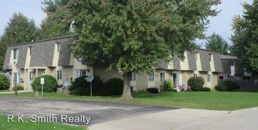 Primary Photo - 1335 Laramie Ln
