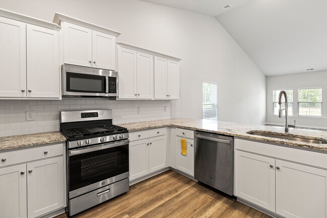 Building Photo - Empyrean Home