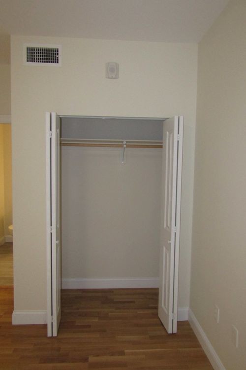 Building Photo - 37 Peterborough St