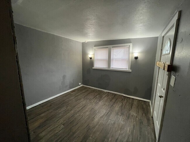 Foto del edificio - 3 Bedroom House - North River