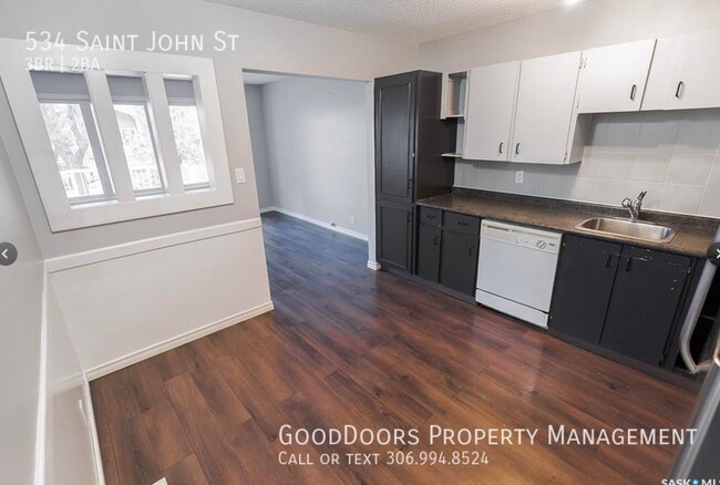 Building Photo - 534 St John St