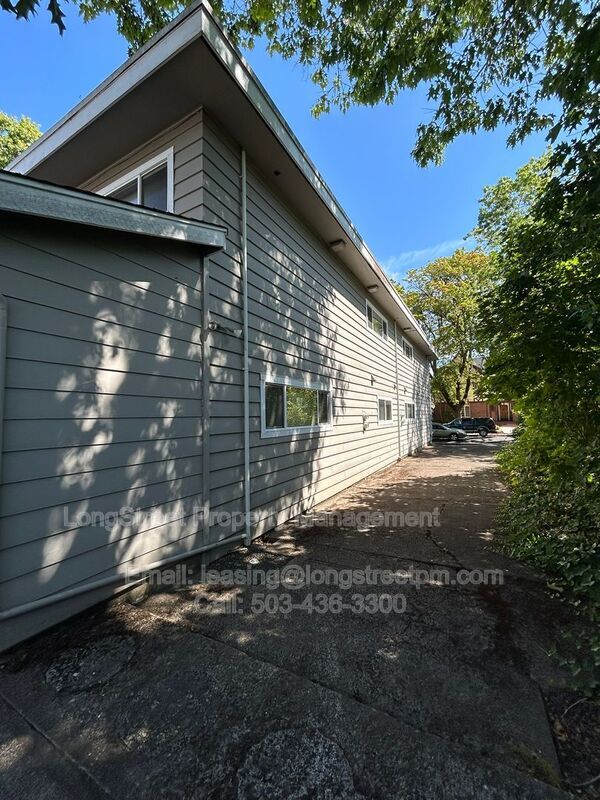Building Photo - 2510 NW Van Buren Ave