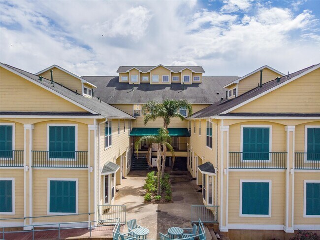 Foto del edificio - 811 Bradford Ave