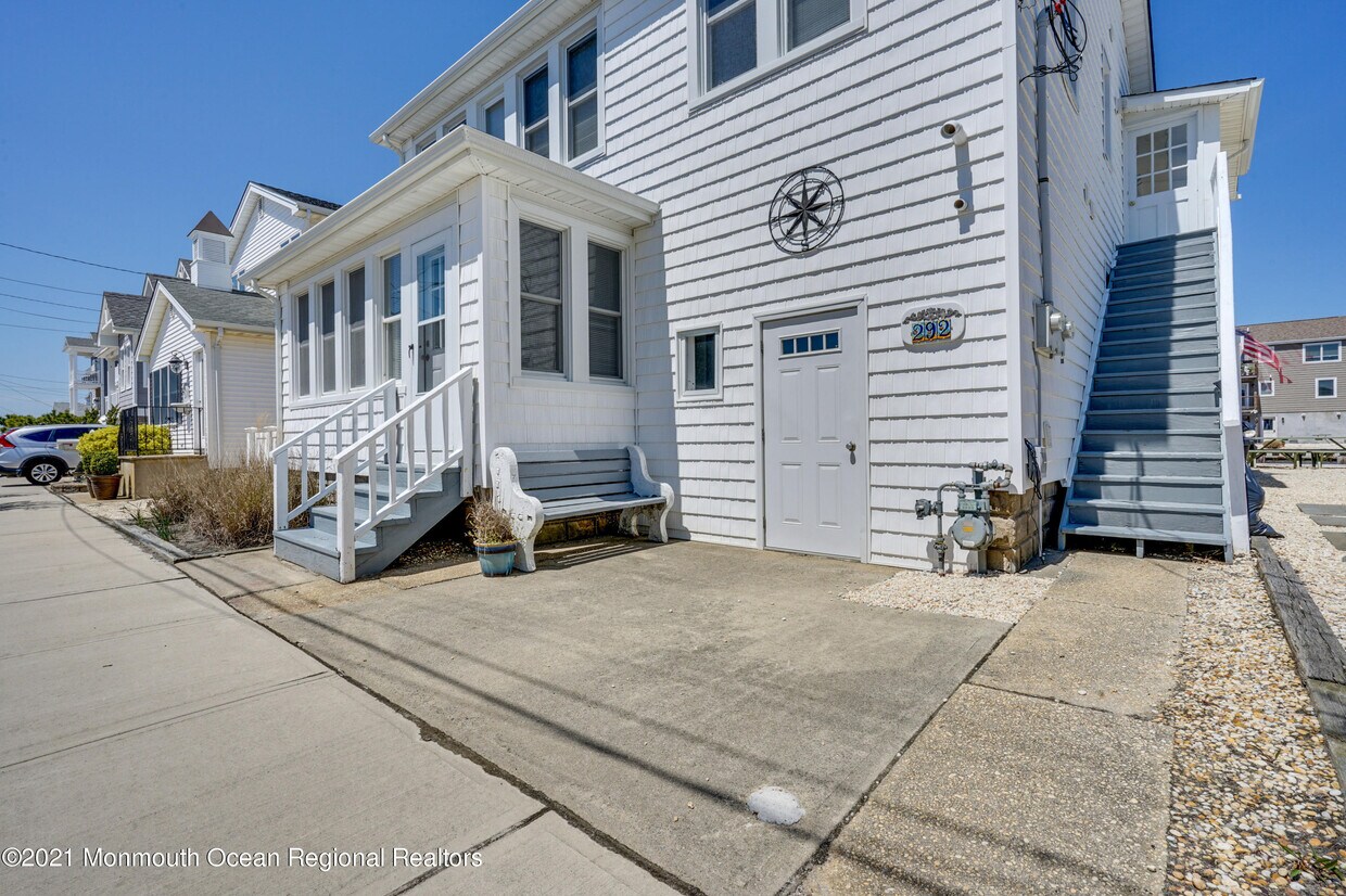 292B N St Unit B2, Seaside Park, NJ 08752 Condo for Rent in Seaside