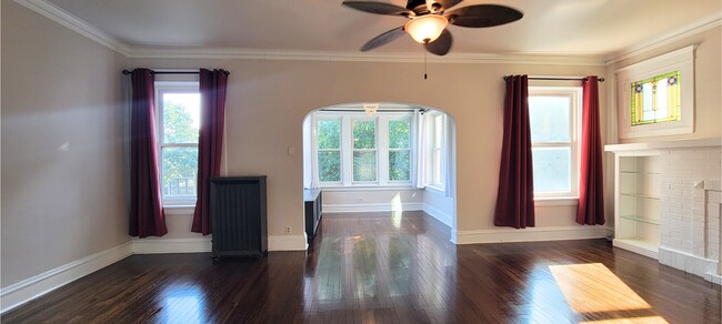Foto del edificio - 4924 N Talman Ave