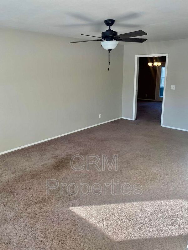 Foto del edificio - 1407 N Duane Rd