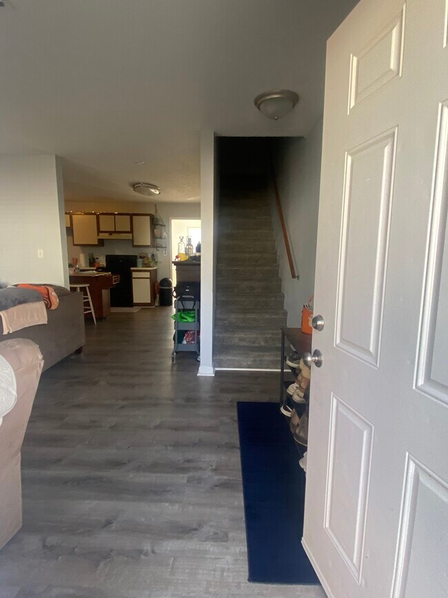 Foyer - 179 Clover Valley Cir